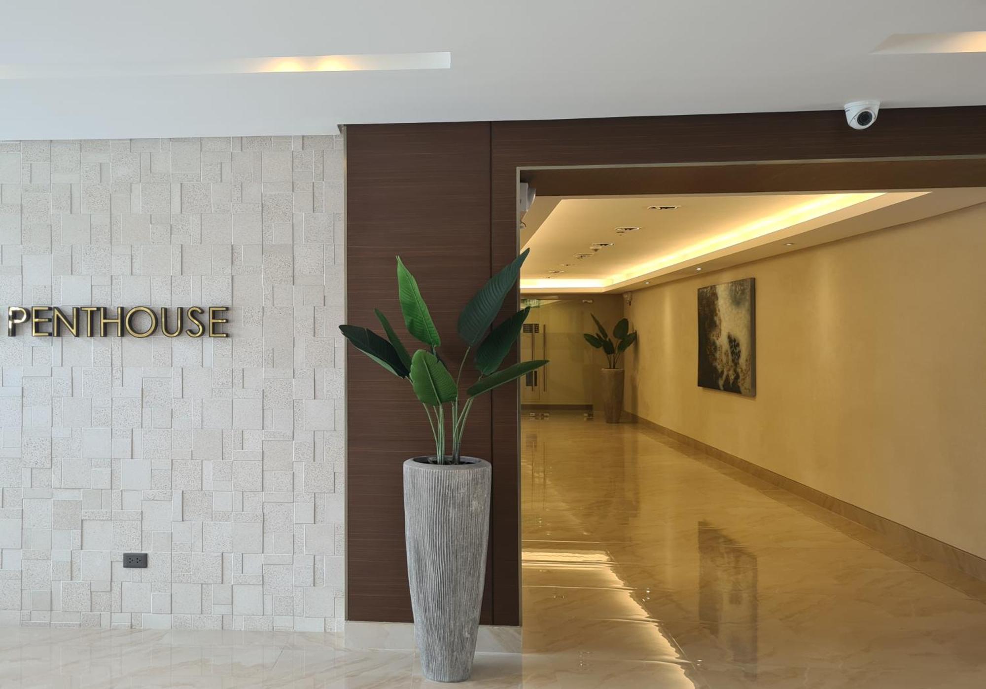 Cozy Penthouse 2Br Suite W Balcony - Amazing Manila Bay View And City Skyline Near Moa Pasay Exteriör bild