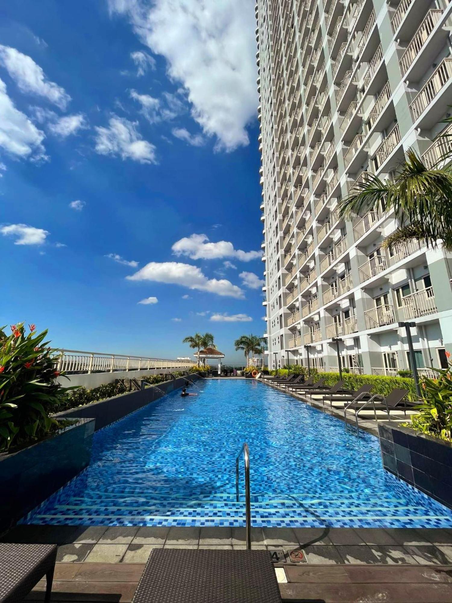 Cozy Penthouse 2Br Suite W Balcony - Amazing Manila Bay View And City Skyline Near Moa Pasay Exteriör bild