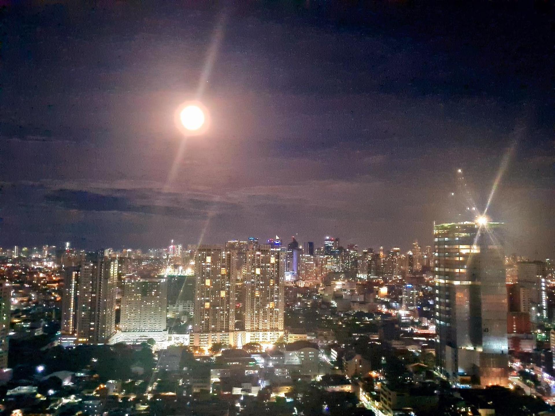 Cozy Penthouse 2Br Suite W Balcony - Amazing Manila Bay View And City Skyline Near Moa Pasay Exteriör bild